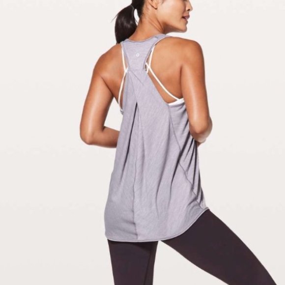 Lululemon Essential Tank - Picture 2 of 5